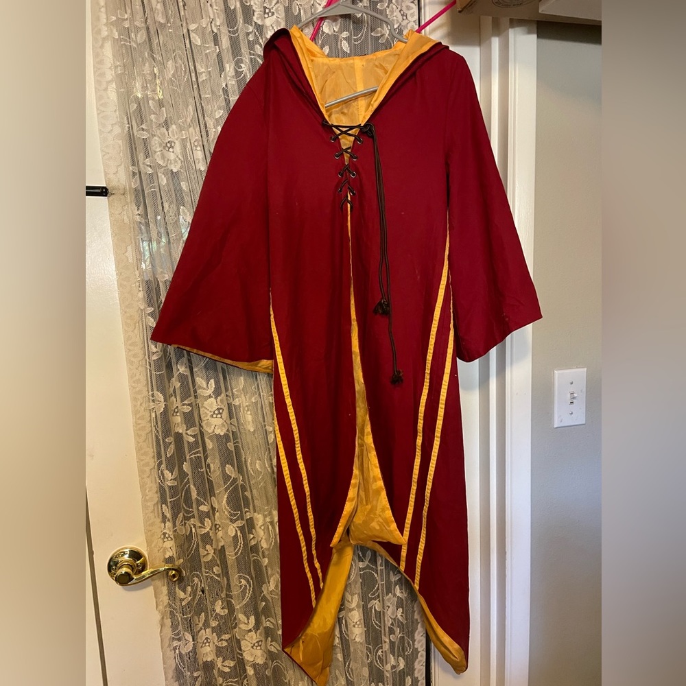 Habber & Dasher Gryffindor Quidditch Robes and sweater for Harry Potter Costume
